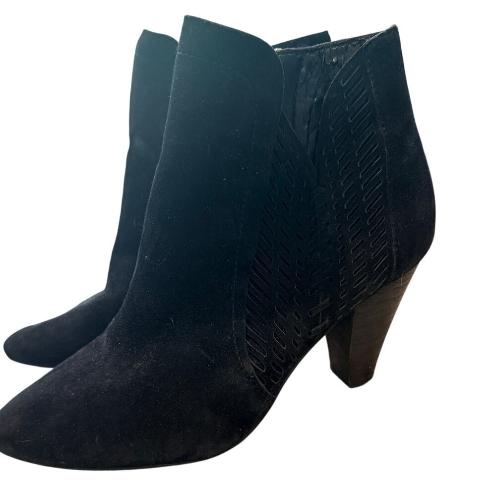Vince Camuto Black Suede Ankle Boots Womens Heeled Zip Booties 9M